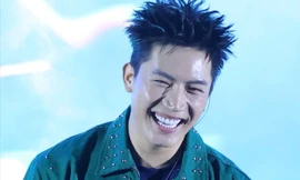 Hàng nghìn khán giả tại sân vận động Đại học Bách khoa hát theo Anh Tú