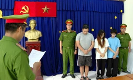 Lật tẩy tài xế taxi gài ma túy vu khống đồng nghiệp