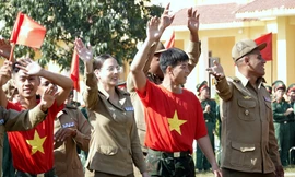 Sĩ quan trẻ Cuba ấn tượng trước tinh thần kỷ luật nghiêm minh của quân nhân Việt Nam