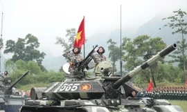 Tổng Bí thư: Quân đội, công an đã làm chủ, sản xuất nhiều loại vũ khí, thiết bị hiện đại