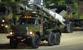 Xe tăng, tên lửa đạn đạo xuất hiện tại tổng hợp luyện diễu binh