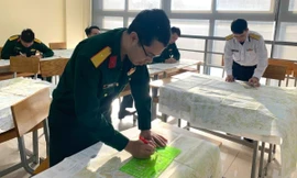 Những chính ủy tương lai dồn sức cho cuộc ‘thử lửa’ quan trọng