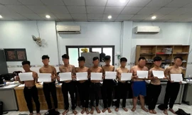 Giọt nước mắt muộn màng của nhóm thiếu niên mang hung khí giải quyết mâu thuẫn