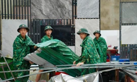 Thủ tướng: Không để người dân đói khát, không có chỗ ở sau bão số 5