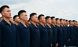 CLIP: 120 quân nhân Trung Quốc tham gia diễu binh, diễu hành đã đến Hà Nội