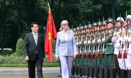 Chủ tịch nước Lương Cường chủ trì lễ đón Toàn quyền Úc