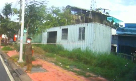 Phát hiện thi thể phụ nữ trong container bỏ hoang, có dấu vết cháy