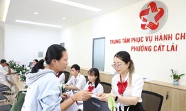 Vận hành chính quyền 2 cấp ở TPHCM: Lãnh đạo trung tâm hành chính công quá tải