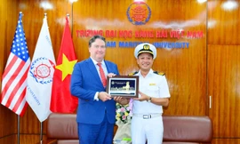 Trường Đại học Hàng hải Việt Nam làm việc với Đại sứ quán Hoa Kỳ 