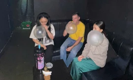 Buôn bán khí cười trá hình tại nhà hàng nổi tiếng ở TPHCM