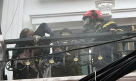 Giải cứu 3 người trong vụ cháy lúc rạng sáng ở Hải Phòng