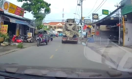 Xác minh xe bồn vượt đèn đỏ ở Củ Chi