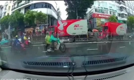 Triệu tập đối tượng đập kính, tấn công tài xế xe tải ở TPHCM