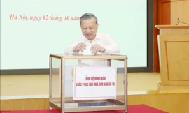 Tổng Bí thư Tô Lâm ủng hộ đồng bào khắc phục hậu quả bão số 10