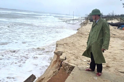 Sạt lở ven biển Quảng Trị ở mức báo động 