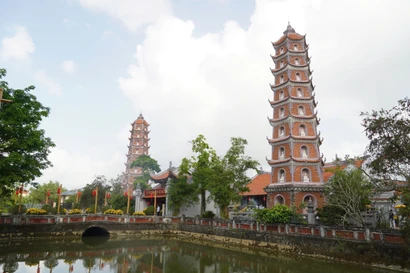 Hàng vạn phật tử về khai hội ở ngôi chùa Phật hoàng Trần Nhân Tông từng ghé thăm 