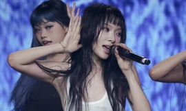 Dàn 'Em xinh say hi' phản ứng thế nào trước sự 'chịu chơi' của Mỹ Mỹ khi trình diễn cực kỳ ấn tượng trên sân khấu?