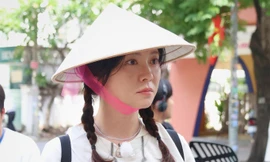 Song Ji Hyo thú nhận 'ghen tị' với Lee Kwang Soo và Jung Il Woo khi được đóng phim hợp tác giữa Việt Nam và Hàn Quốc