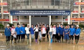 Các 'nàng Hậu', dàn Nam vương quyên góp hơn 300 triệu và đến Thái Nguyên cùng bà con khắc phục hậu quả sau bão số 11