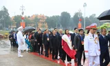 Xuân Quê hương 2026: Đại biểu kiều bào vào Lăng viếng Chủ tịch Hồ Chí Minh
