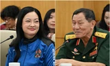 Cuộc gặp gỡ đặc biệt của hai thế hệ người Việt Nam từng bay vào vũ trụ