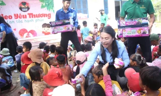 Gieo yêu thương, mang nước sạch đến người dân Raglai