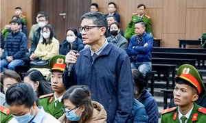Cựu Cục trưởng Nguyễn Thanh Phong bao biện 'Hướng dẫn người ta thì không phải hối lộ'