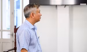 Phạt 6 tháng tù tài xế Mercedes đánh người sau va chạm trên cầu vượt Trần Duy Hưng
