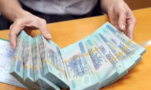 Nữ giáo viên lừa xin vào biên chế, chiếm đoạt tiền của người quen