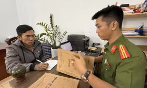 Công an tỉnh Đắk Lắk bắt cặp tình nhân gây ra hàng loạt vụ trộm cắp sau nhiều năm lẩn trốn.