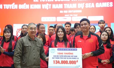 Quỹ tài năng trẻ Việt Nam tặng thưởng đội tuyển Điền kinh đạt thành tích cao tại SEA Games 33