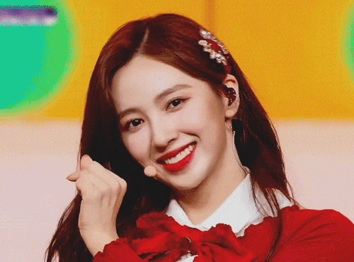 Huh Ji Won gây thương nhớ bởi nhan sắc ngọt ngào.