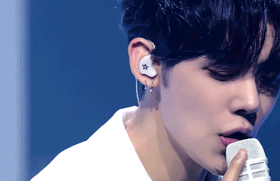 Lần nâng cấp ngoại hình này YeonJun trông sắc sảo, gai góc hơn.