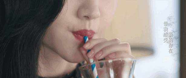 Bao nhiêu người đã đổ dúi dụi trước Tư Đằng quá sức đáng yêu này? Bao nhiêu người đã đổ dúi dụi trước Tư Đằng quá sức đáng yêu này?