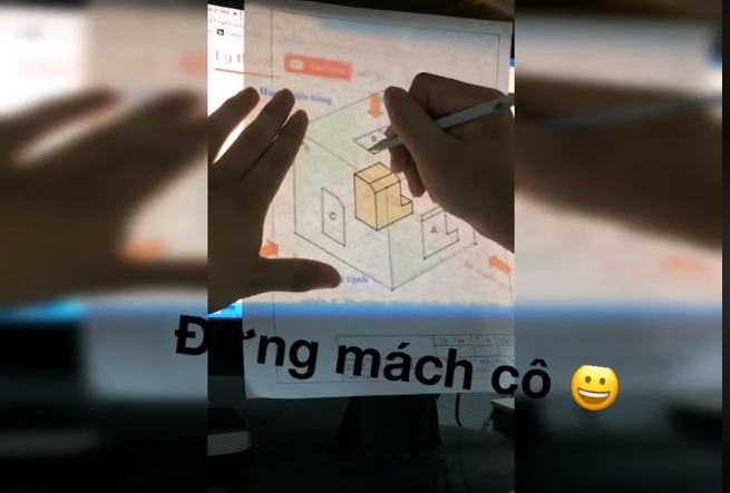 Tuy nhiên bạn chỉ nên dùng cách vẽ này một vài lần thôi nhé, Công nghệ là môn học rèn luyện khả năng đo đạc và vẽ hình khối mà! (Ảnh cắt từ clip)