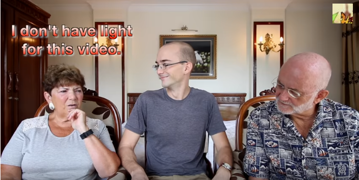 Video “Khi người Mỹ nghe Tiếng Anh của người Việt”: Cuộc tranh cãi chưa đi đến hồi kết ảnh 1 Video “Khi người Mỹ nghe Tiếng Anh của người Việt”: Cuộc tranh cãi chưa đi đến hồi kết ảnh 1