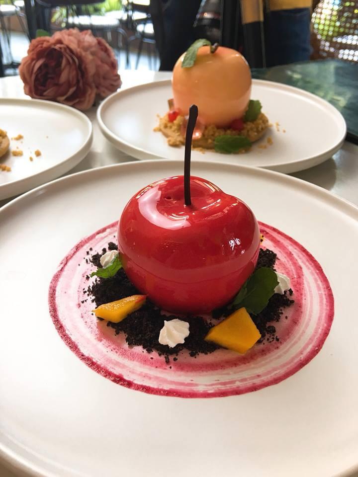 Quả táo này còn hấp dẫn hơn cả táo bị bỏ bùa của Bạch Tuyết