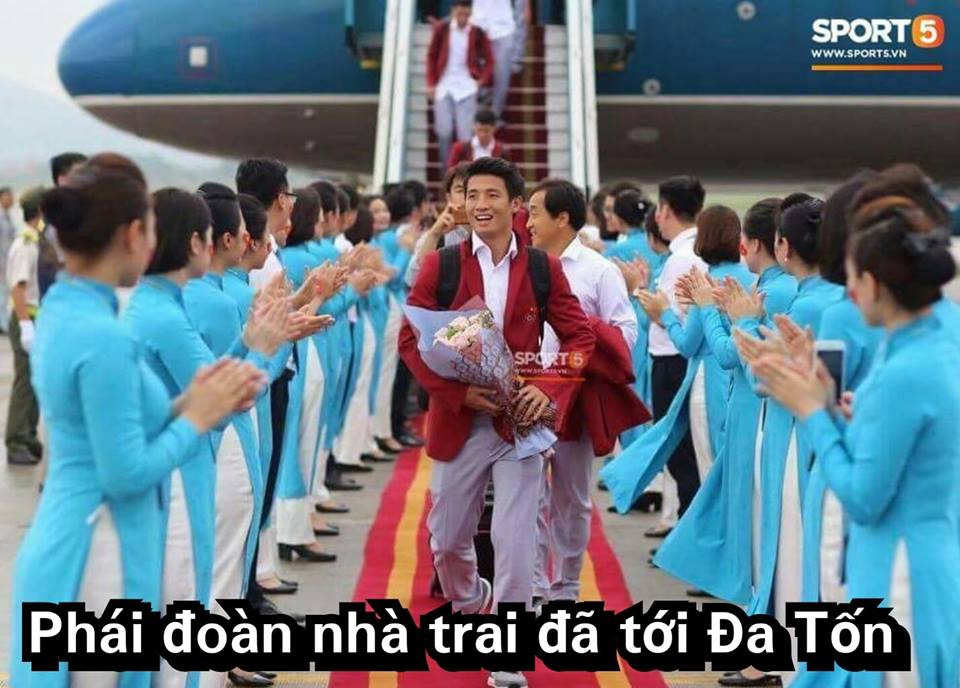 Đoàn nhà trai "nhá hàng" rước dâu bằng ô tô, nhưng thực ra là "đón nàng vè dinh" bằng máy bay cơ nhé!