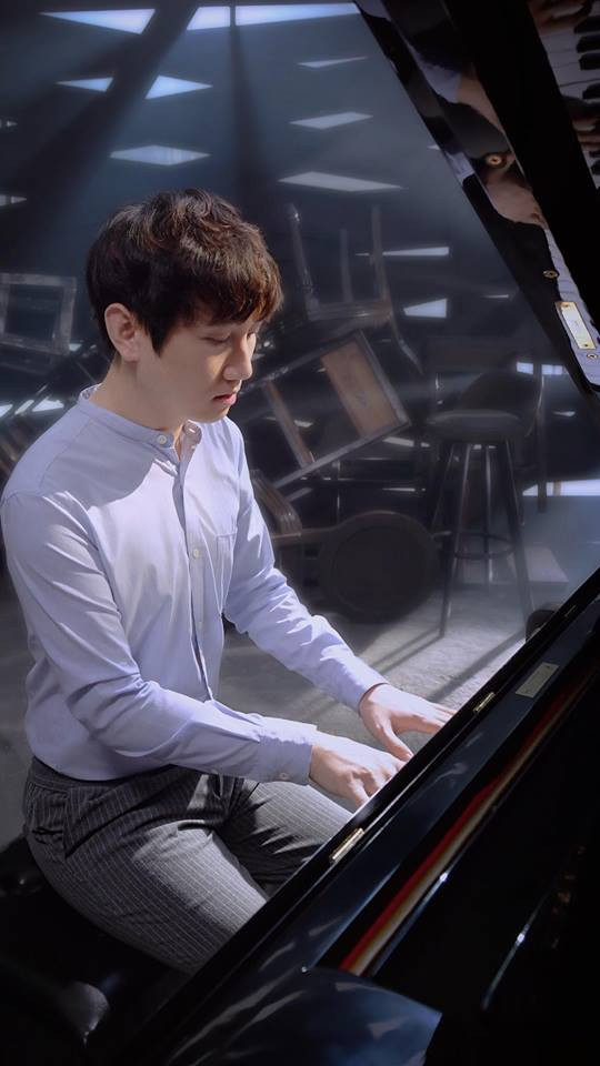 MV lần này có lẽ là một minh chứng rõ ràng rằng Mr.Siro giờ đây đã "soái ca" như thế này đây!