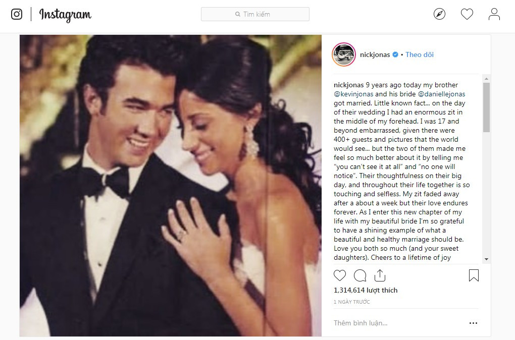 Để kỷ niệm 9 năm ngày cưới của Kevin Jonas, Nick Jonas đã đăng tấm hình của vợ chồng em trai mình cùng với mẩu chuyện về miếng đất khổng lồ ngày ấy.