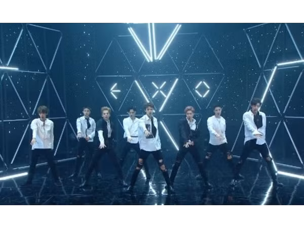 EXO và hành trình 6 năm: Không ngừng nỗ lực, không ngừng tỏa sáng! ảnh 4