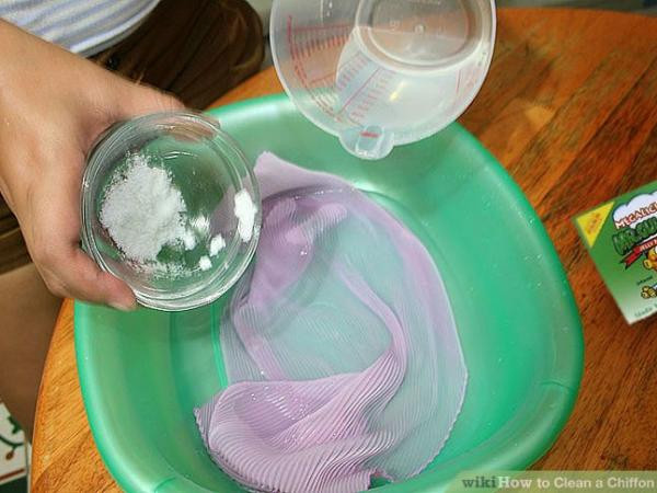 D-I-Y: Bí kíp chăm sóc và bảo quản khăn lụa ảnh 1