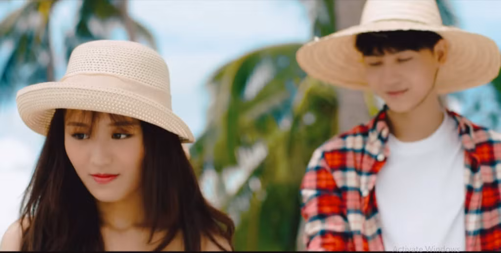 Han Sara “kết đôi” cùng “Hotboy học đường” Trường Đặng trong MV mới ảnh 10