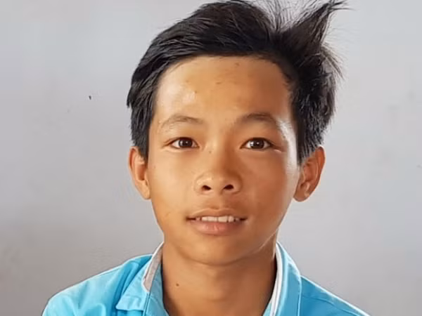 Hai cậu bé trả 40 triệu nhặt được: Mình mất 10.000 đồng còn thấy xót ảnh 1