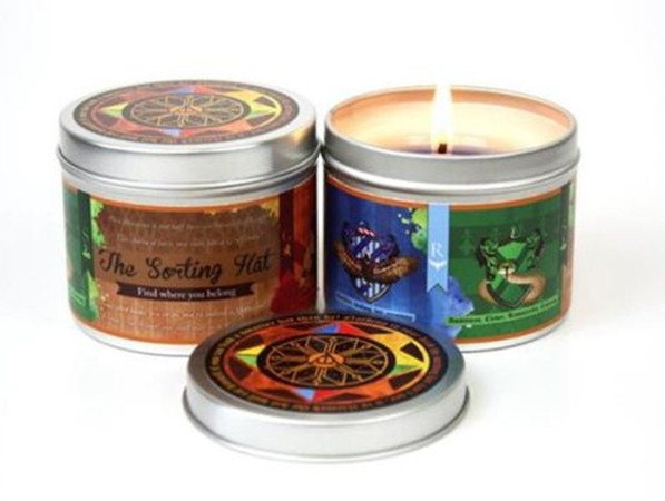 Những hộp nến đang rất “hot” ở Anh.