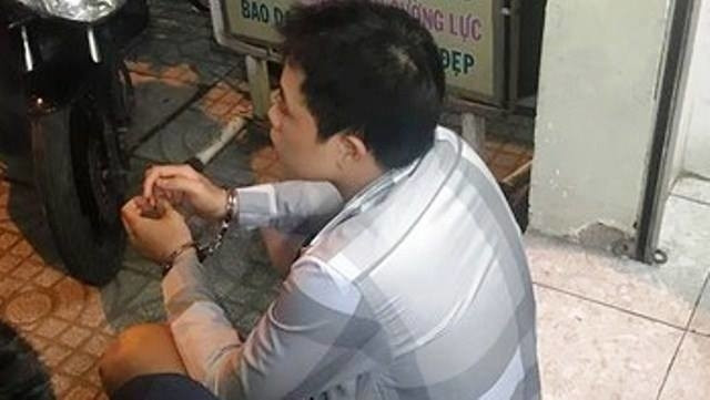 Bằng nghiệp vụ, Công an đã bắt giữ cả hai đối tượng gây án. Bước đầu, cả hai đã thừa nhận hành vi phạm tội. (Ảnh: Huyền Trang)