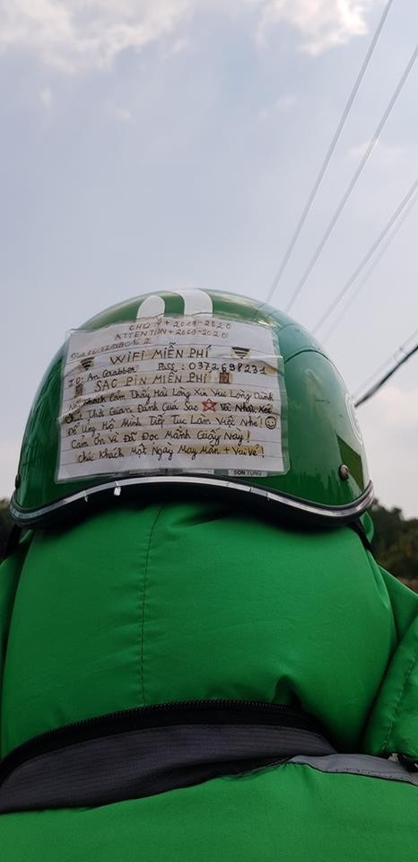 Phát cả wifi miễn phí nữa cơ đấy.