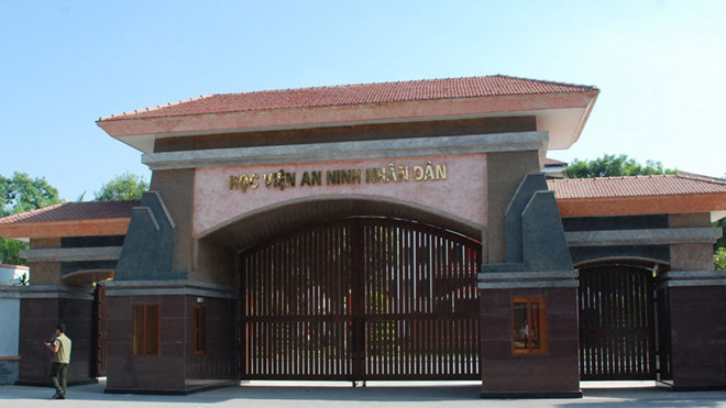 Quan điểm của các trường công an là học viên không những có kiến thức mà còn phải trung thực, bản lĩnh đấu tranh với cái sai, cái xấu. Ảnh: DƯƠNG NGỌC TÙNG.