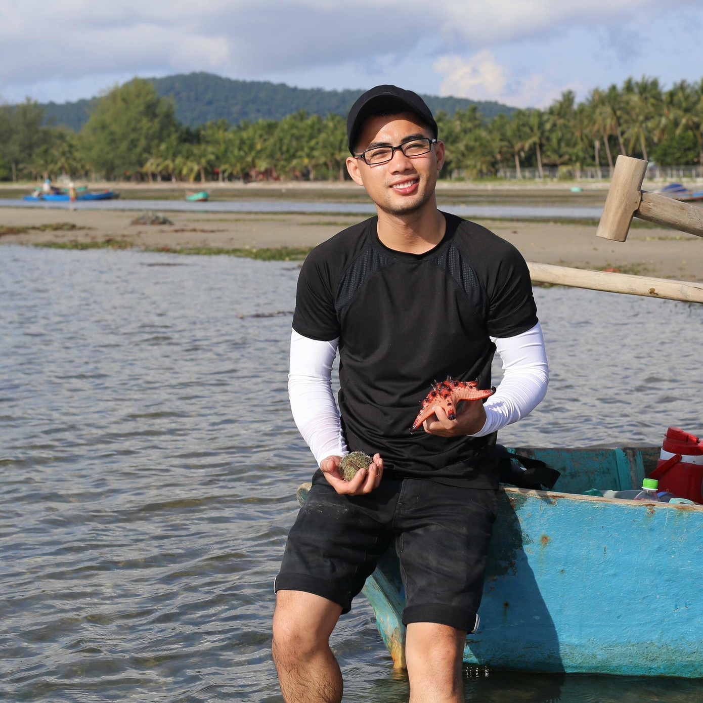 Đi chụp ảnh trẻ em, cậu bạn này bị hiểu nhầm là hội viên Thánh Đức Chúa Trời ảnh 1 Đi chụp ảnh trẻ em, cậu bạn này bị hiểu nhầm là hội viên Thánh Đức Chúa Trời ảnh 1