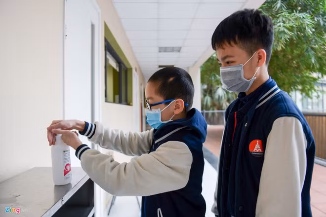 Sức khỏe của học sinh là ưu tiên hàng đầu trong tình hình dịch khó nắm bắt hiện nay (Ảnh minh họa)